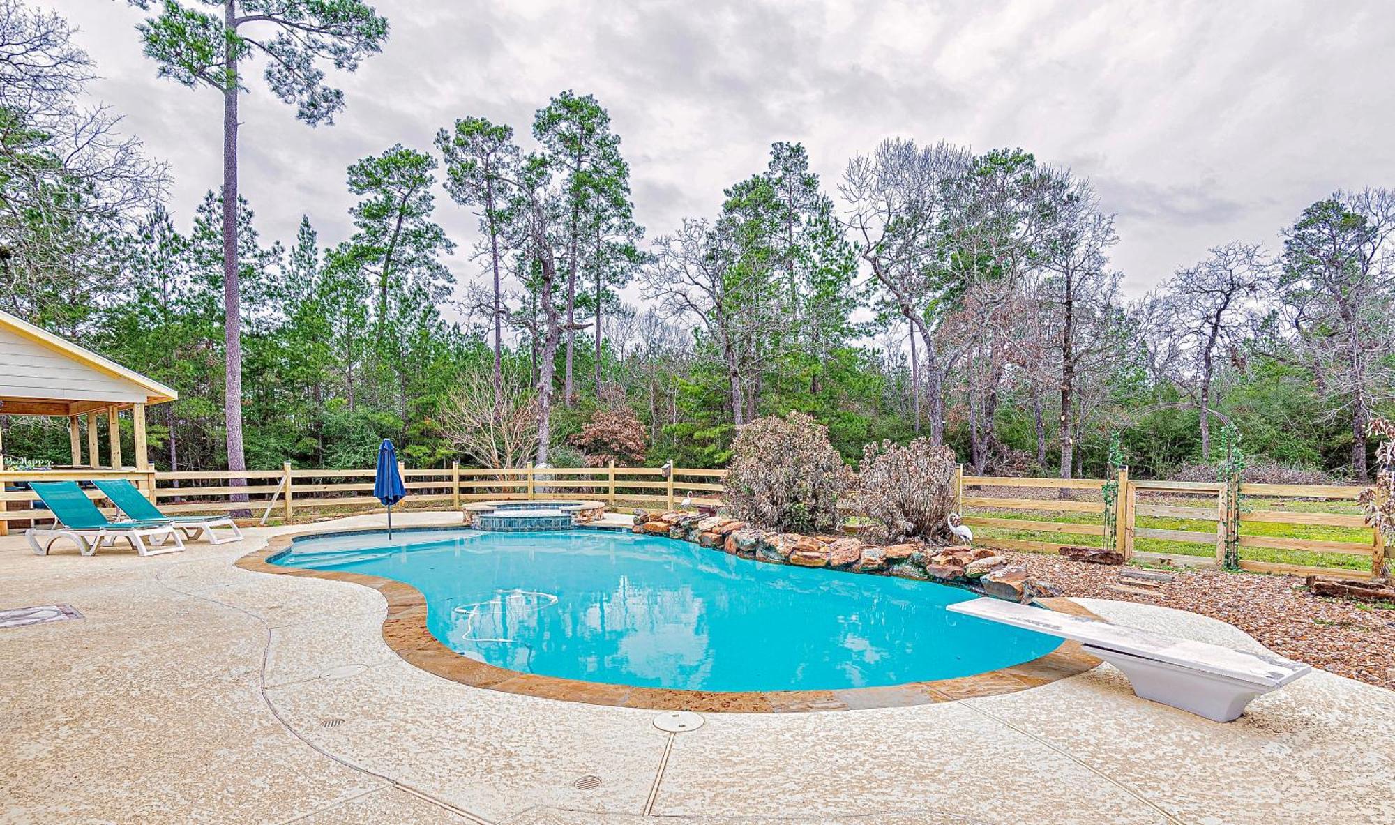 Country Getaway 4 Bedroom Resort In 10 Acre Lot Magnolia Exterior photo